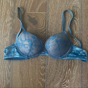 Victoria’s Secret Lace Push-Up Bra